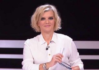 Il Circolo degli Anelli sotto l`albero: Guida TV  - TV Sorrisi e Canzoni