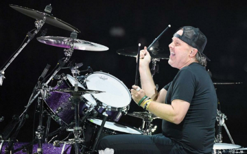 Brian Johnson, una vita on the road: Guida TV  - TV Sorrisi e Canzoni