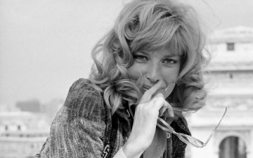 Terza B - facciamo l'appello - Monica Vitti: Guida TV  - TV Sorrisi e Canzoni