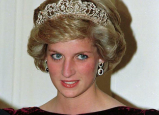 Diana - L'ultima estate: Guida TV  - TV Sorrisi e Canzoni