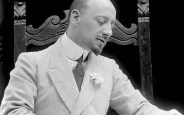 Gabriele D'Annunzio - La vera storia: Guida TV  - TV Sorrisi e Canzoni