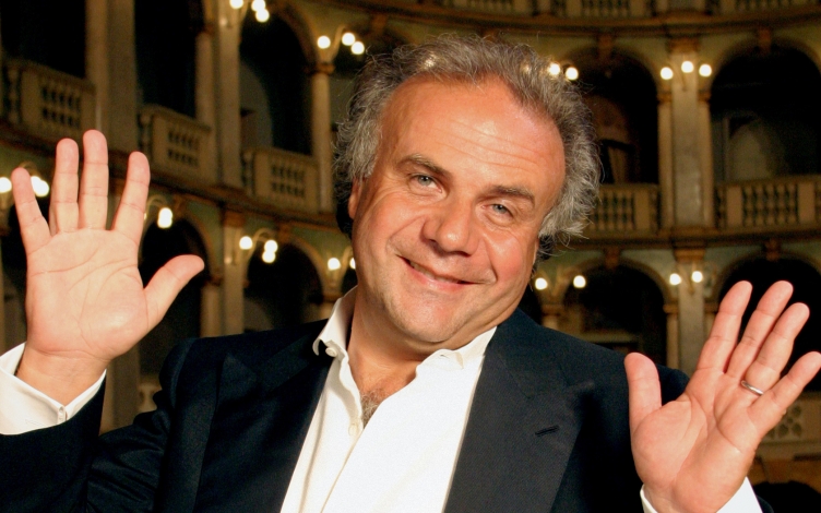 Arrivano i gatti: Guida TV  - TV Sorrisi e Canzoni