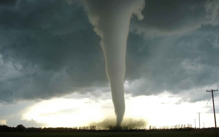 Caccia al tornado: Guida TV  - TV Sorrisi e Canzoni