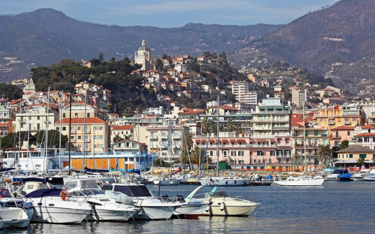 Sanremo omaggio alla Liguria: Guida TV  - TV Sorrisi e Canzoni