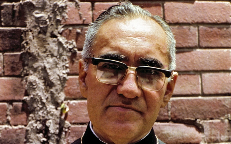 Profeta, pastore, martire: Oscar Arnulfo Romero: Guida TV  - TV Sorrisi e Canzoni