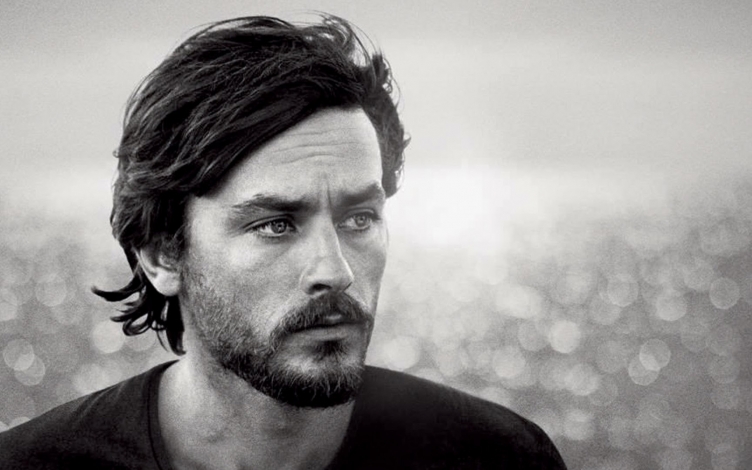 Alain Delon - Il lato oscuro di una star: Guida TV  - TV Sorrisi e Canzoni