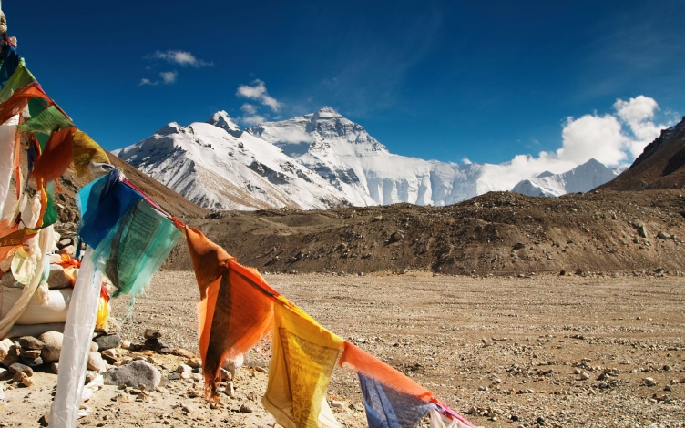 Tutti gli abiti del mondo, Nepal: Guida TV  - TV Sorrisi e Canzoni