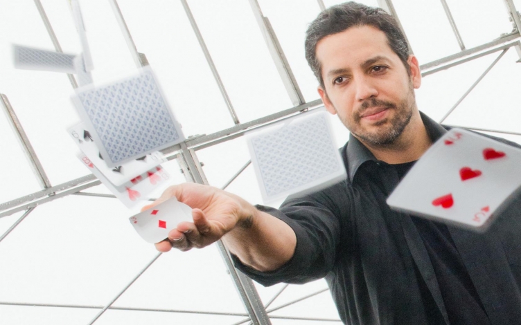 David Blaine: una battaglia meravigliosa: Guida TV  - TV Sorrisi e Canzoni