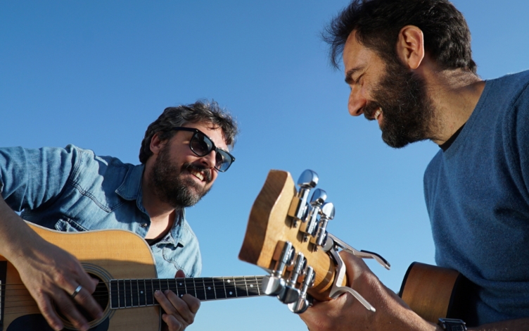 Brunori & Marcorè: una società a responsabilità limitata: Guida TV  - TV Sorrisi e Canzoni