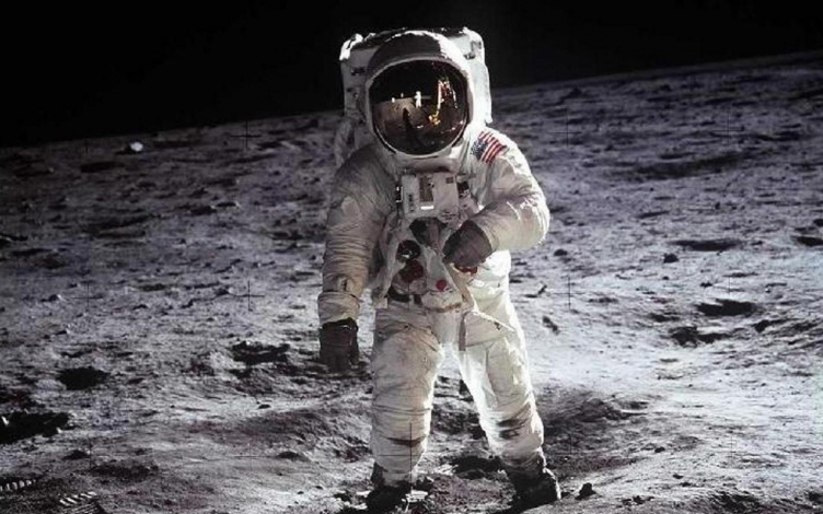 Apollo: gli uomini della luna: Guida TV  - TV Sorrisi e Canzoni