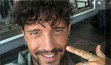Pazzi di Napoli: Guida TV  - TV Sorrisi e Canzoni