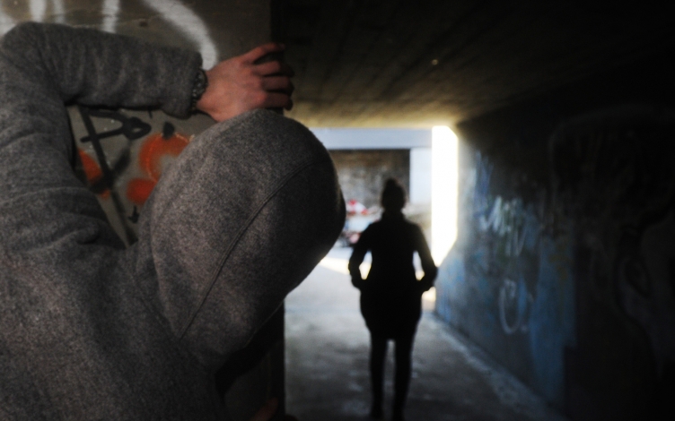 Stalker: ossessione mortale: Guida TV  - TV Sorrisi e Canzoni