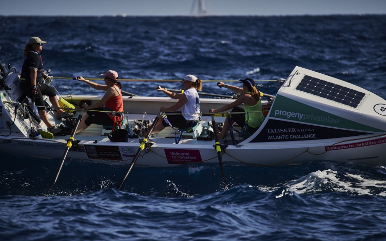 Four Mums In A Boat: Guida TV  - TV Sorrisi e Canzoni