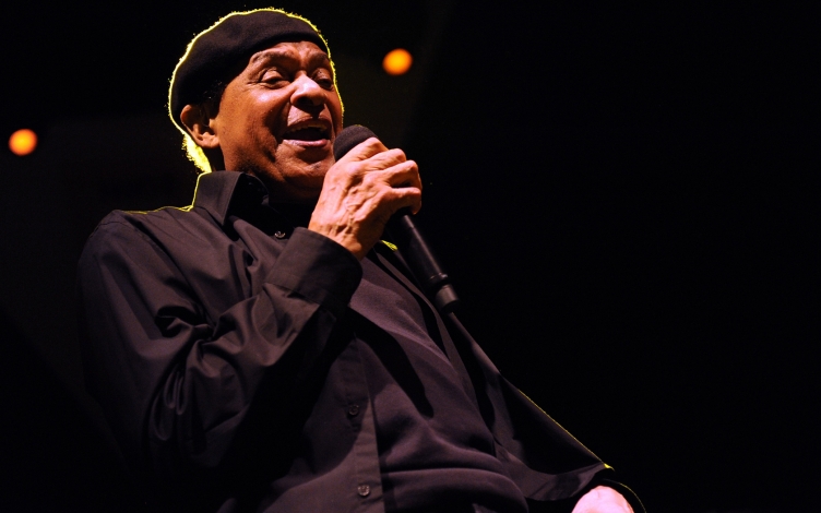 UMBRIA JAZZ AL JARREAU: Guida TV  - TV Sorrisi e Canzoni