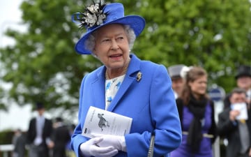 Elisabetta II: La regina: Guida TV  - TV Sorrisi e Canzoni