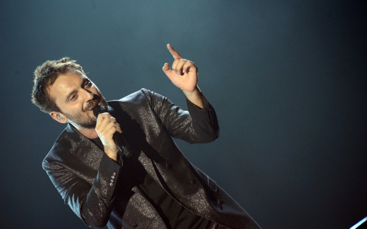 Più che logico - Speciale Cremonini: Guida TV  - TV Sorrisi e Canzoni