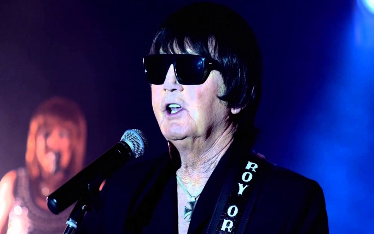 Roy Orbison-Mystery Girl: Unraveled: Guida TV  - TV Sorrisi e Canzoni