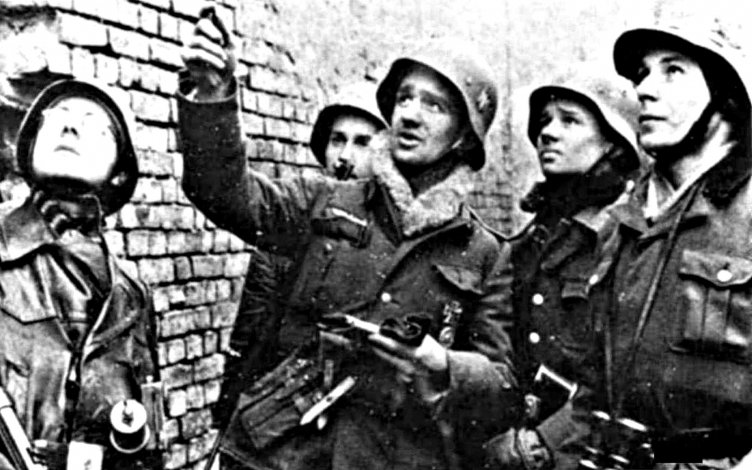 Otto Maggio 1945: Guida TV  - TV Sorrisi e Canzoni
