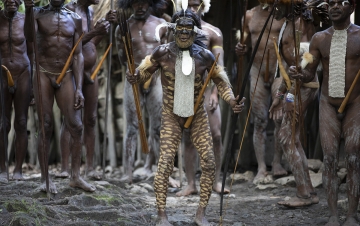 Raz and the Tribe: Guida TV  - TV Sorrisi e Canzoni