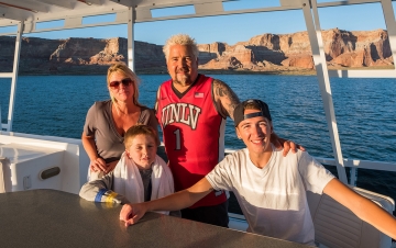 Guy's Family Road Trip: Guida TV  - TV Sorrisi e Canzoni
