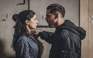 Rosa elettrica: In fuga con il nemico: Guida TV  - TV Sorrisi e Canzoni