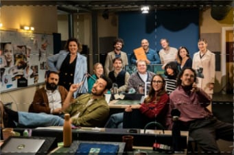 Pesci piccoli: un'agenzia, molte idee, poco budget: Guida TV  - TV Sorrisi e Canzoni
